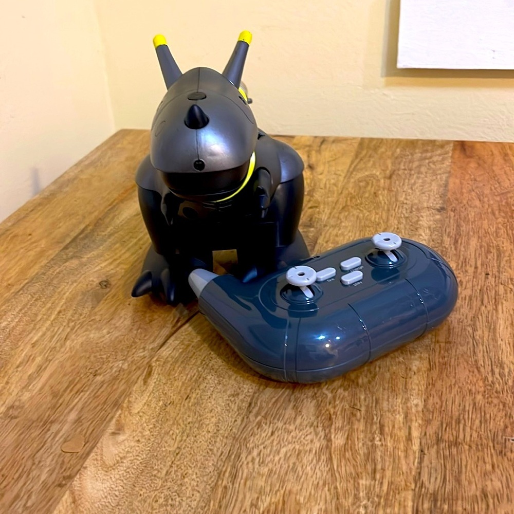 Sharper Image Robot Dragon Remote Control RC X-Rad Interactive Toy